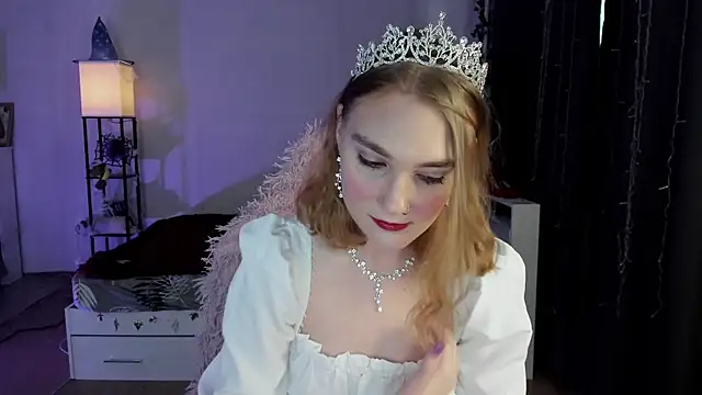 ReddHotPipper online show from November 2025 02:40:02 AM