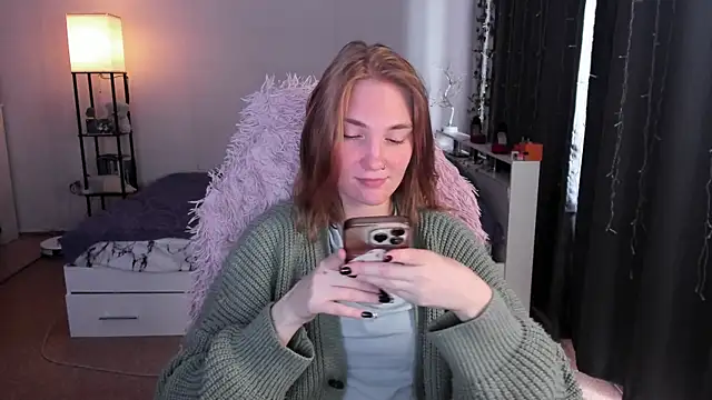 ReddHotPipper online show from April 2026 03:57:02 AM