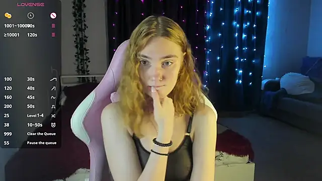 ReddHotPipper online show from February 2025 01:09:01 AM