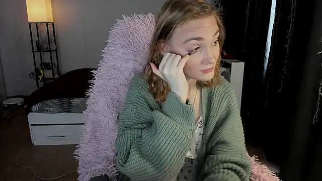 ReddHotPipper online show from November 2025 03:17:02 AM