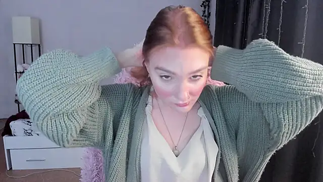 ReddHotPipper online show from October 2025 01:17:02 AM