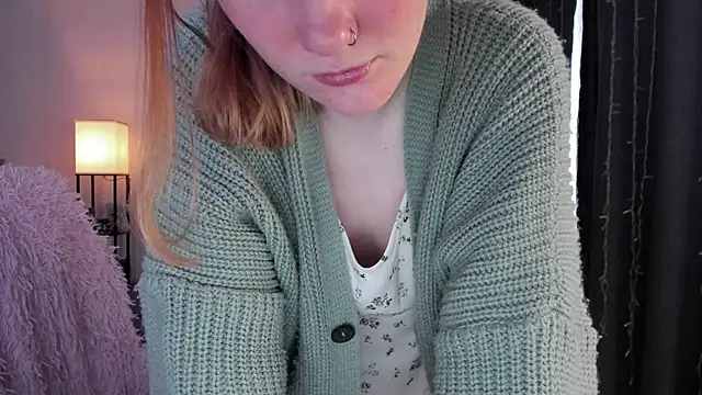 ReddHotPipper online show from April 2026 04:04:02 AM