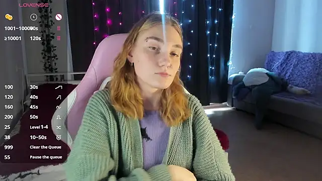 ReddHotPipper online show from March 2025 05:02:01 AM