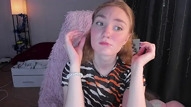 ReddHotPipper online show from December 2025 03:46:02 AM