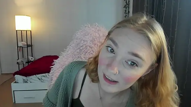 ReddHotPipper online show from October 2025 02:35:01 AM