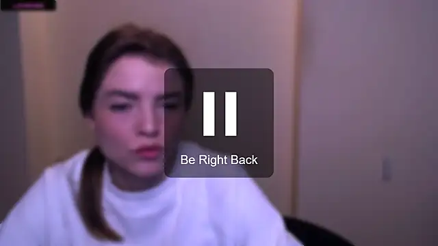 Snapshot of MissOliviaa_ chatting on February 2025 11:22:01 AM MissOliviaa online show from February 2025 11:22:01 AM