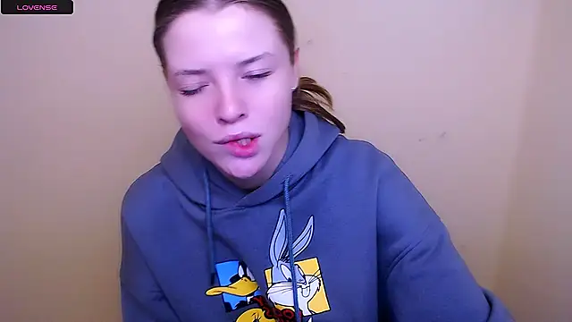 Snapshot of MissOliviaa_ chatting on January 2025 07:46:02 AM MissOliviaa online show from January 2025 07:46:02 AM