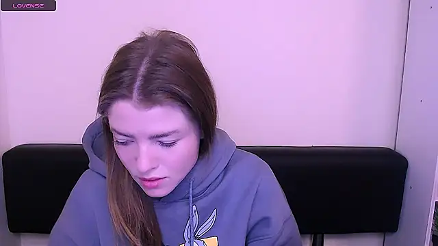 Snapshot of MissOliviaa_ chatting on January 2025 07:58:01 AM MissOliviaa online show from January 2025 07:58:01 AM