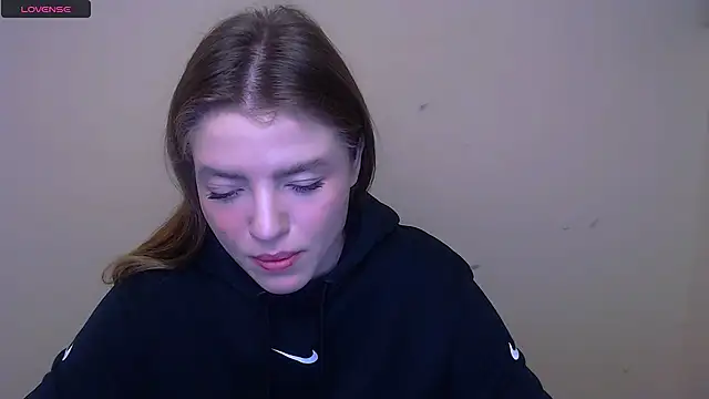 Snapshot of MissOliviaa_ chatting on February 2025 08:35:01 AM MissOliviaa online show from February 2025 08:35:01 AM