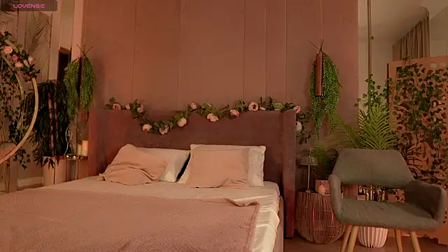 Snapshot of Smiley_Mia chatting on October 2025 05:16:02 AM Smiley Mia online show from October 2025 05:16:02 AM