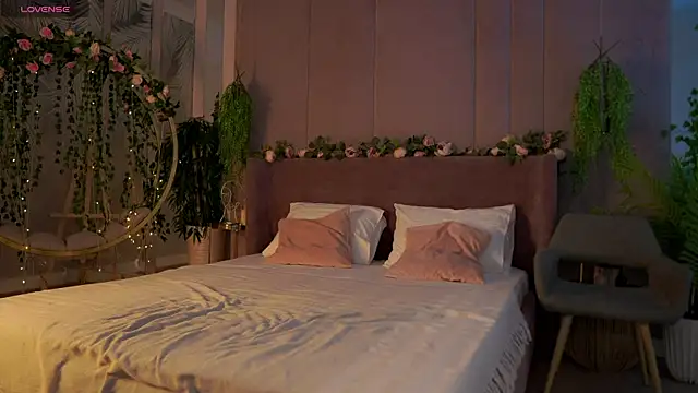 Snapshot of Smiley_Mia chatting on September 2025 05:03:01 AM Smiley Mia online show from September 2025 05:03:01 AM