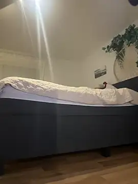 AlyssaHottv  online show from April 2026 10:05:02 PM