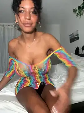 Snapshot of AlyssaHottv_ chatting on October 2025 10:56:02 PM AlyssaHottv online show from October 2025 10:56:02 PM