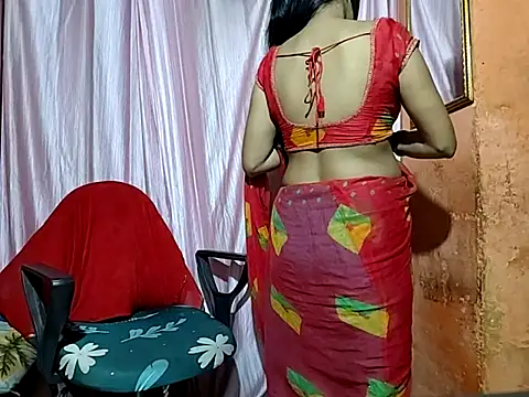 poojaxxx65 online show from September 2025 11:42:01 PM