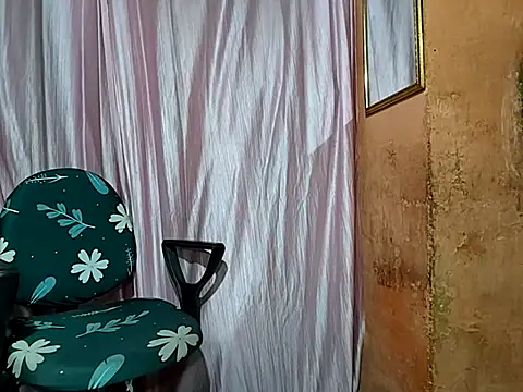 poojaxxx65 online show from September 2025 10:57:02 PM