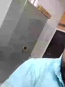 Snapshot of Happyman300 chatting on March 2025 09:26:01 PM Happyman300 online show from March 2025 09:26:01 PM