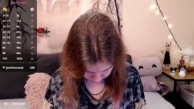 Snapshot of Moona_xx chatting on January 2025 09:44:02 PM Moona xx online show from January 2025 09:44:02 PM