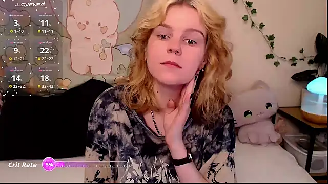 Moona xx online show from May 2026 10:50:01 PM