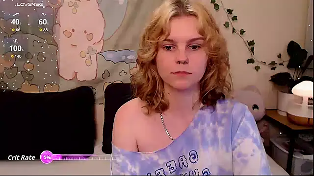 Moona xx online show from May 2026 10:35:01 PM