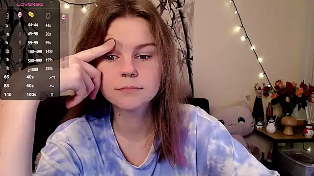 Snapshot of Moona_xx chatting on January 2025 11:40:01 PM Moona xx online show from January 2025 11:40:01 PM