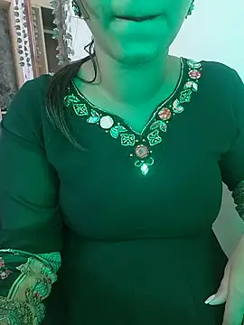 Snapshot of Sexy_Sonu_Bebu chatting on June 2026 12:43:01 PM Sexy Sonu Bebu online show from June 2026 12:43:01 PM