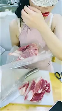 Snapshot of wannahoney chatting on December 2024 04:33:01 AM wannahoney online show from December 2024 04:33:01 AM