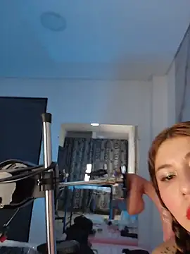 hade cute online show from July 2026 03:22:01 PM