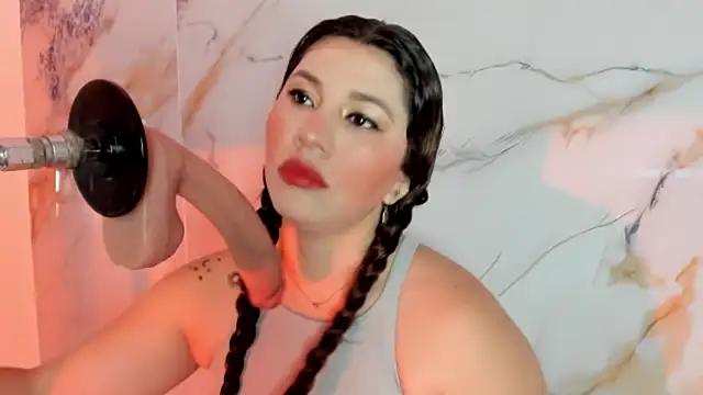 hade cute online show from November 2025 08:31:01 PM