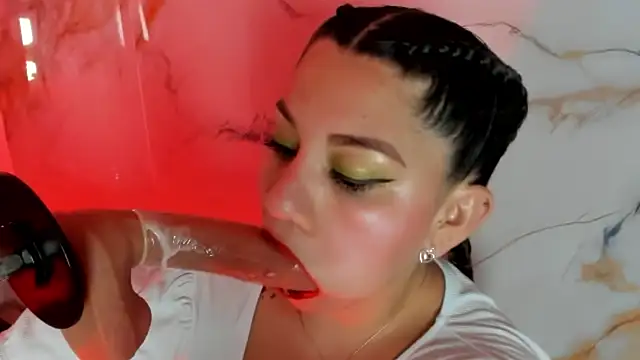 hade cute online show from March 2026 05:24:01 PM