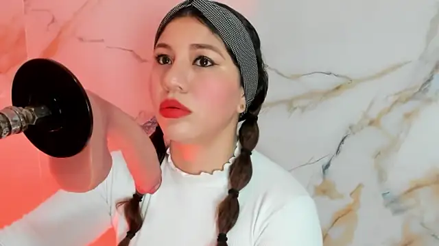hade cute online show from June 2026 02:22:01 PM