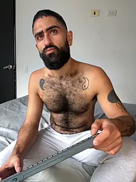 Snapshot of Drogamma chatting on November 2025 09:08:02 PM Drogamma online show from November 2025 09:08:02 PM