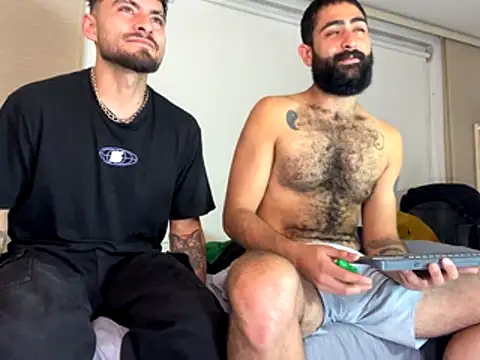 Snapshot of Drogamma chatting on December 2025 03:51:02 AM Drogamma online show from December 2025 03:51:02 AM