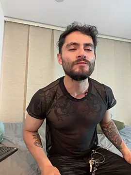 Snapshot of Drogamma chatting on November 2025 12:48:01 AM Drogamma online show from November 2025 12:48:01 AM