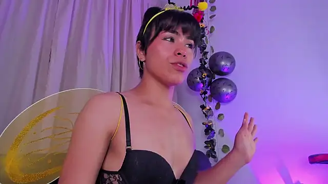 Little michell online show from October 2025 02:54:02 AM