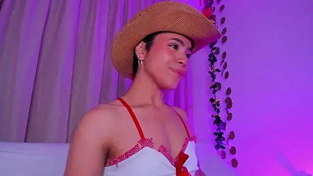 Little michell online show from October 2025 02:13:01 AM