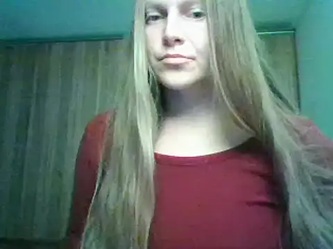 Evasapples online show from October 2025 07:36:01 PM