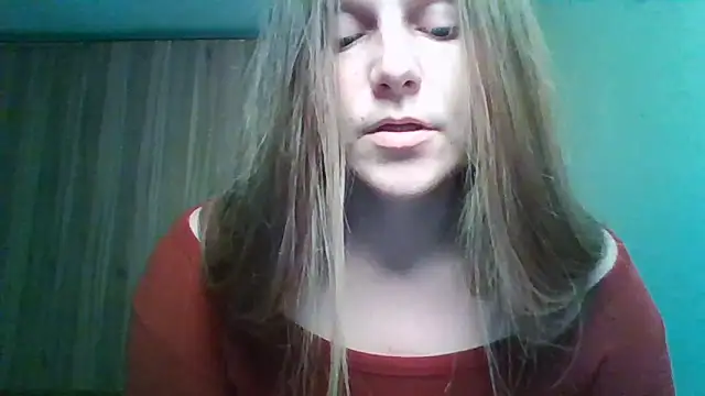 Snapshot of Evasapples chatting on June 2026 10:15:02 PM Evasapples online show from June 2026 10:15:02 PM