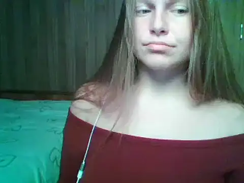 Evasapples online show from October 2025 06:16:02 PM