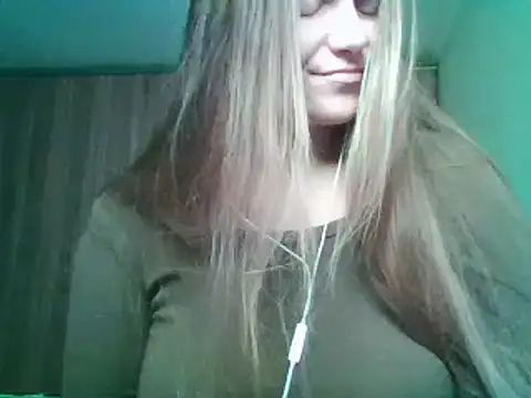 Evasapples online show from October 2025 09:16:01 PM