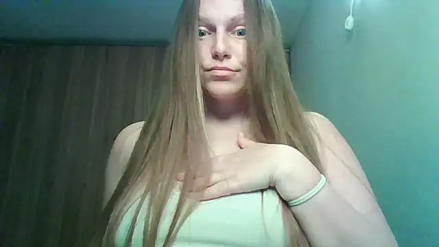 Evasapples online show from March 2026 02:07:01 PM