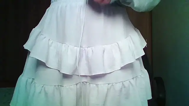 Evasapples online show from April 2026 09:39:33 PM