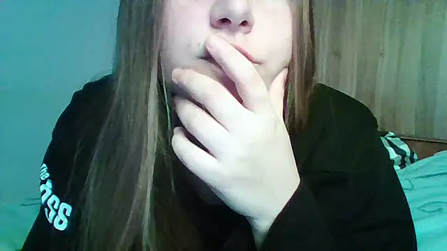 Evasapples online show from January 2026 07:09:01 PM