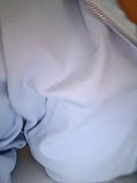 Evasapples online show from November 2025 01:04:02 PM