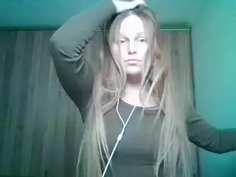 Evasapples online show from October 2025 05:57:02 PM