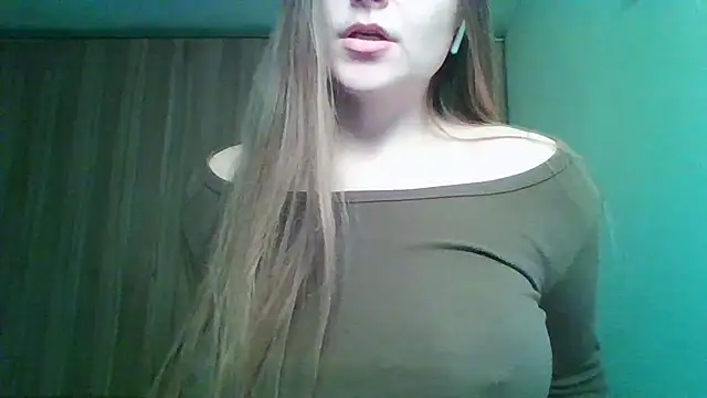 Evasapples online show from March 2026 09:38:01 PM