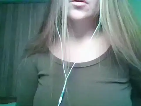 Evasapples online show from September 2025 03:39:01 PM