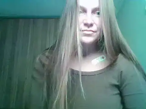 Evasapples online show from September 2025 12:16:01 PM