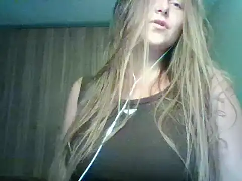 Evasapples online show from September 2025 06:52:01 PM