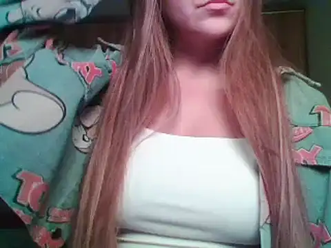 Evasapples online show from October 2025 08:50:01 PM