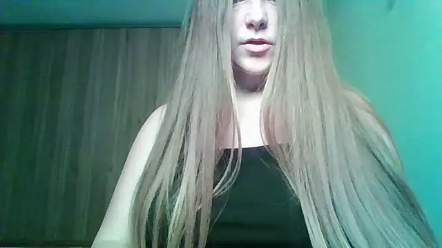 Evasapples online show from March 2026 09:40:01 PM